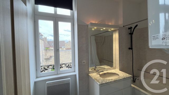 Appartement F5 à louer - 5 pièces - 78.43 m2 - DOLE - 39 - FRANCHE-COMTE - Century 21 Avenir Immobilier