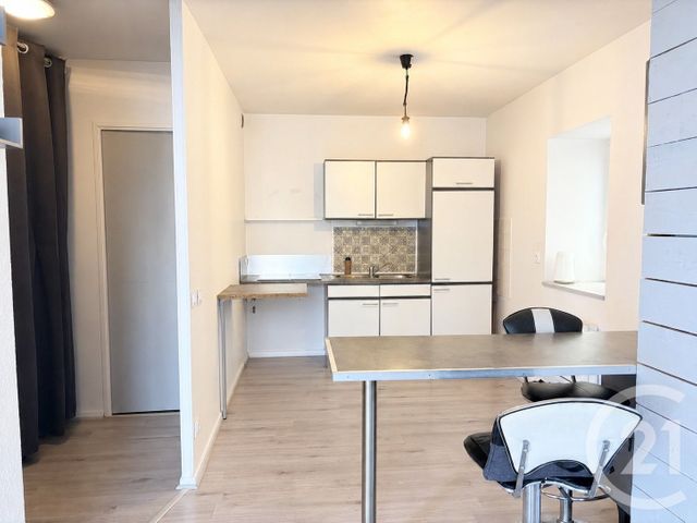 Appartement F2 bis à louer - 3 pièces - 60.11 m2 - CHAMPVANS - 39 - FRANCHE-COMTE - Century 21 Avenir Immobilier