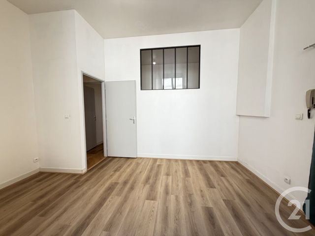 Appartement à louer - 3 pièces - 86.17 m2 - DOLE - 39 - FRANCHE-COMTE - Century 21 Avenir Immobilier