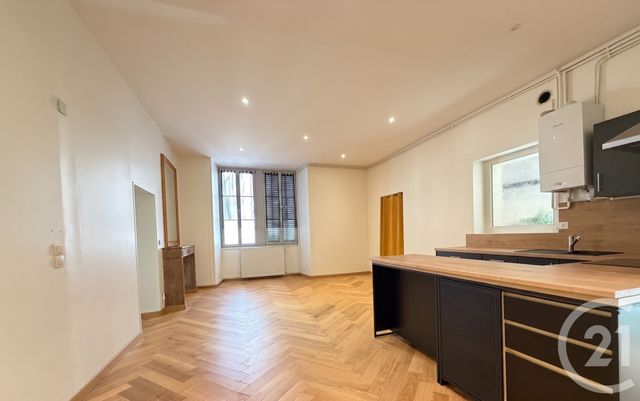 Appartement à louer - 3 pièces - 86.17 m2 - DOLE - 39 - FRANCHE-COMTE - Century 21 Avenir Immobilier