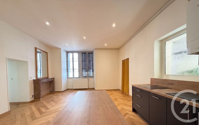 Appartement à louer - 3 pièces - 86.17 m2 - DOLE - 39 - FRANCHE-COMTE - Century 21 Avenir Immobilier