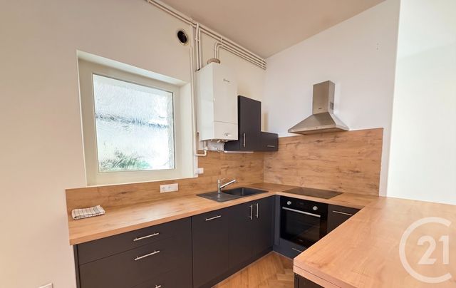 Appartement à louer - 3 pièces - 86.17 m2 - DOLE - 39 - FRANCHE-COMTE - Century 21 Avenir Immobilier