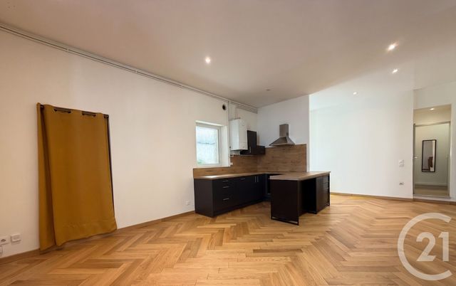 Appartement à louer - 3 pièces - 86.17 m2 - DOLE - 39 - FRANCHE-COMTE - Century 21 Avenir Immobilier