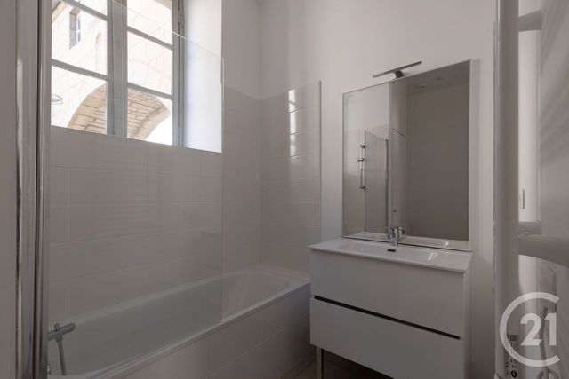 Appartement F2 à louer - 2 pièces - 44.23 m2 - DOLE - 39 - FRANCHE-COMTE - Century 21 Avenir Immobilier