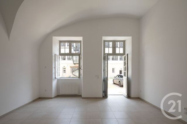 Appartement F2 à louer - 2 pièces - 61.43 m2 - DOLE - 39 - FRANCHE-COMTE - Century 21 Avenir Immobilier