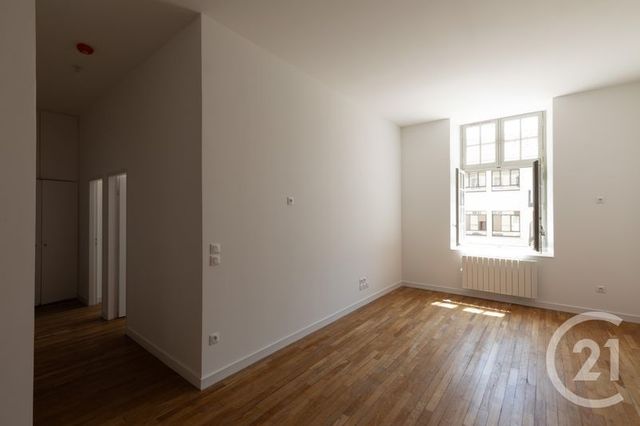 Appartement F3 à louer - 3 pièces - 63.74 m2 - DOLE - 39 - FRANCHE-COMTE - Century 21 Avenir Immobilier