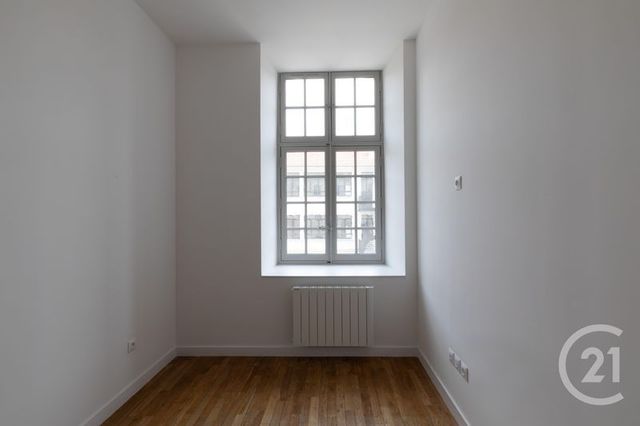 Appartement F3 à louer - 3 pièces - 63.74 m2 - DOLE - 39 - FRANCHE-COMTE - Century 21 Avenir Immobilier
