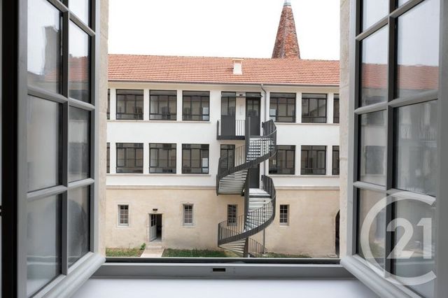 Appartement F3 à louer - 3 pièces - 63.74 m2 - DOLE - 39 - FRANCHE-COMTE - Century 21 Avenir Immobilier