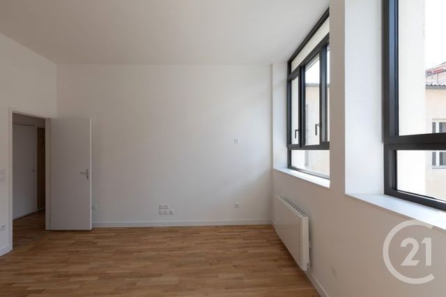 Appartement F2 à louer - 2 pièces - 50.1 m2 - DOLE - 39 - FRANCHE-COMTE - Century 21 Avenir Immobilier