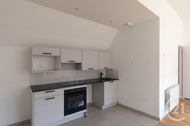 Appartement F2 à louer - 2 pièces - 50.1 m2 - DOLE - 39 - FRANCHE-COMTE - Century 21 Avenir Immobilier