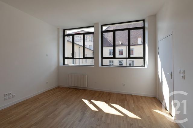 Appartement F2 à louer - 2 pièces - 50.1 m2 - DOLE - 39 - FRANCHE-COMTE - Century 21 Avenir Immobilier