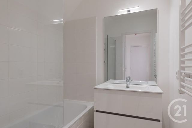 Appartement F2 à louer - 2 pièces - 44.31 m2 - DOLE - 39 - FRANCHE-COMTE - Century 21 Avenir Immobilier
