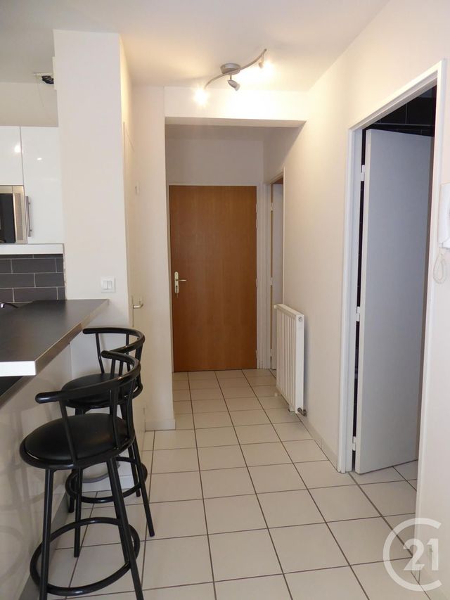 Appartement F2 à louer - 2 pièces - 47.0 m2 - DOLE - 39 - FRANCHE-COMTE - Century 21 Avenir Immobilier