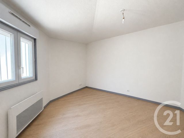 Appartement Studio à louer - 1 pièce - 24.02 m2 - DOLE - 39 - FRANCHE-COMTE - Century 21 Avenir Immobilier