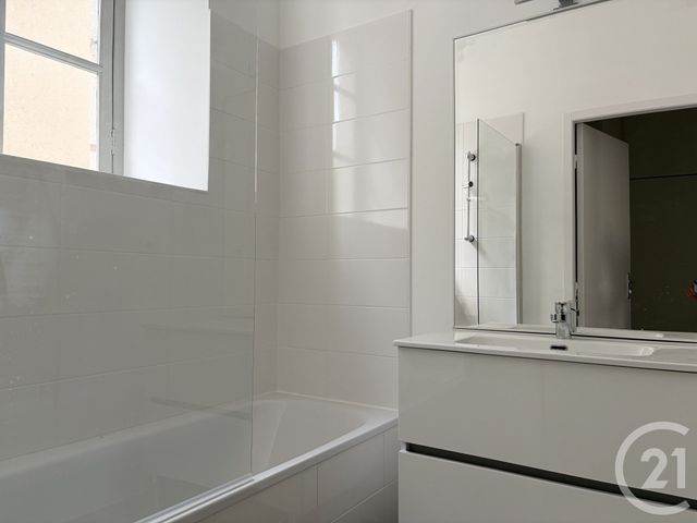 Appartement F2 à louer - 2 pièces - 41.03 m2 - DOLE - 39 - FRANCHE-COMTE - Century 21 Avenir Immobilier