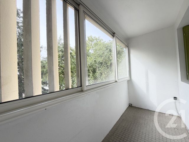 Appartement F3 à louer - 3 pièces - 60.44 m2 - DOLE - 39 - FRANCHE-COMTE - Century 21 Avenir Immobilier