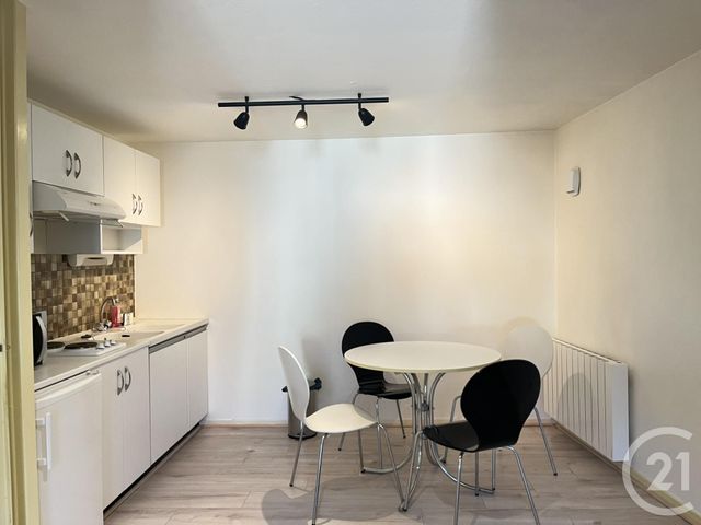 Appartement Studio à louer - 1 pièce - 22.36 m2 - DOLE - 39 - FRANCHE-COMTE - Century 21 Avenir Immobilier