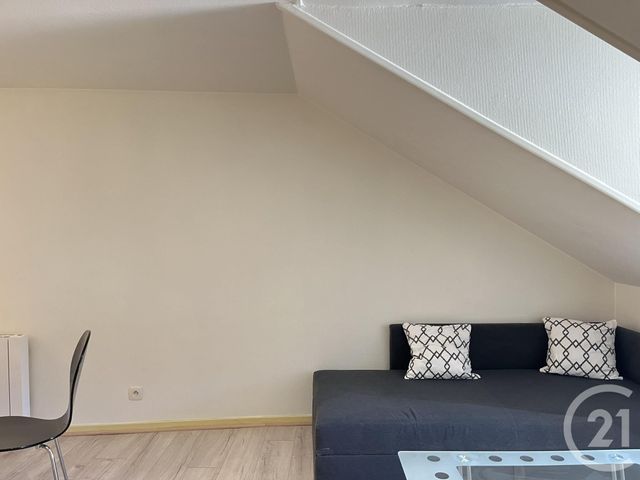 Appartement Studio à louer - 1 pièce - 22.36 m2 - DOLE - 39 - FRANCHE-COMTE - Century 21 Avenir Immobilier