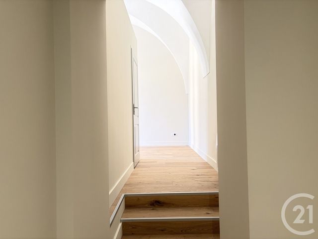 Appartement F1 à louer - 1 pièce - 32.52 m2 - DOLE - 39 - FRANCHE-COMTE - Century 21 Avenir Immobilier