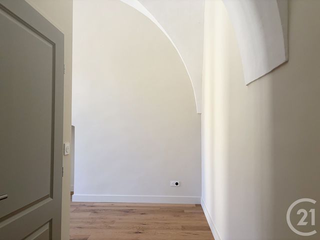 Appartement F1 à louer - 1 pièce - 32.52 m2 - DOLE - 39 - FRANCHE-COMTE - Century 21 Avenir Immobilier