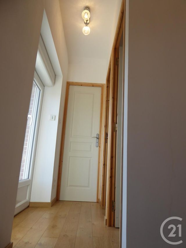 Appartement Duplex à louer - 3 pièces - 51.88 m2 - DOLE - 39 - FRANCHE-COMTE - Century 21 Avenir Immobilier