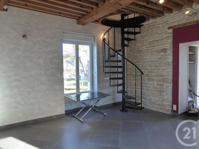 Appartement Duplex à louer - 3 pièces - 51.88 m2 - DOLE - 39 - FRANCHE-COMTE - Century 21 Avenir Immobilier
